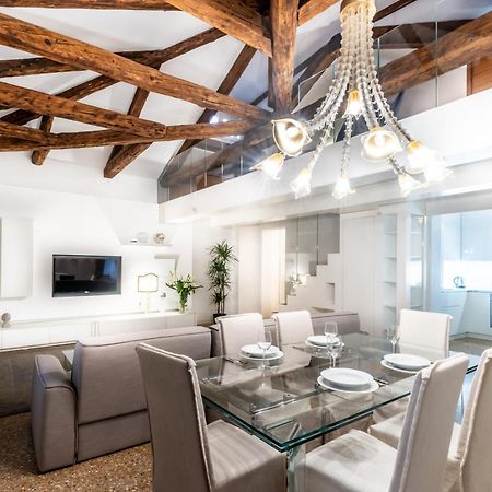 ซาน เตโอโดโร พาเลซ - ลักชัวรี อพาร์ตเมนต์ Apartment เวนิส ภายนอก รูปภาพ