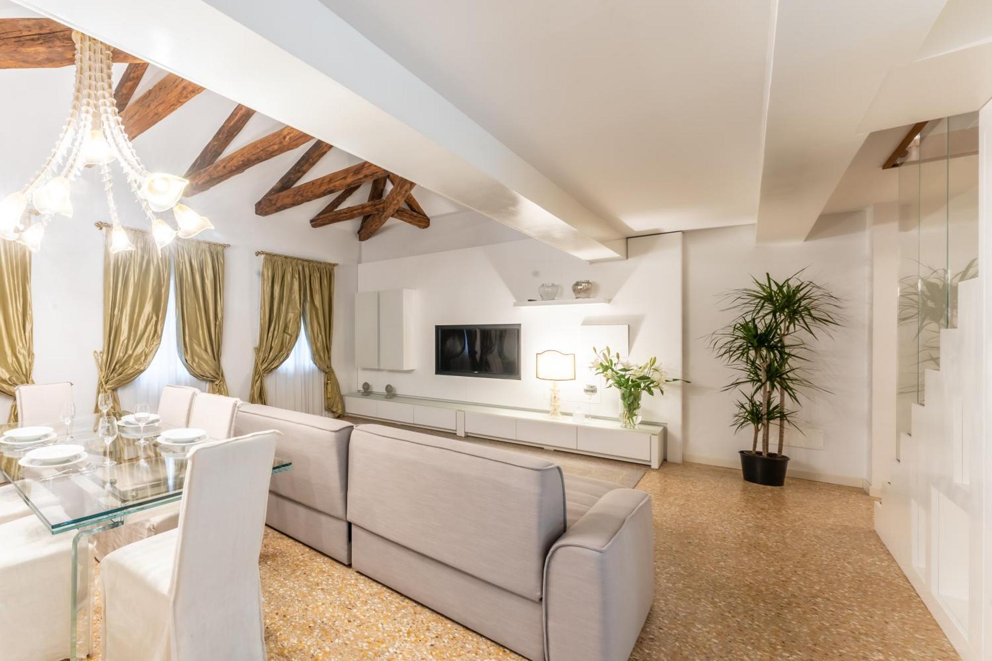 ซาน เตโอโดโร พาเลซ - ลักชัวรี อพาร์ตเมนต์ Apartment เวนิส ภายนอก รูปภาพ