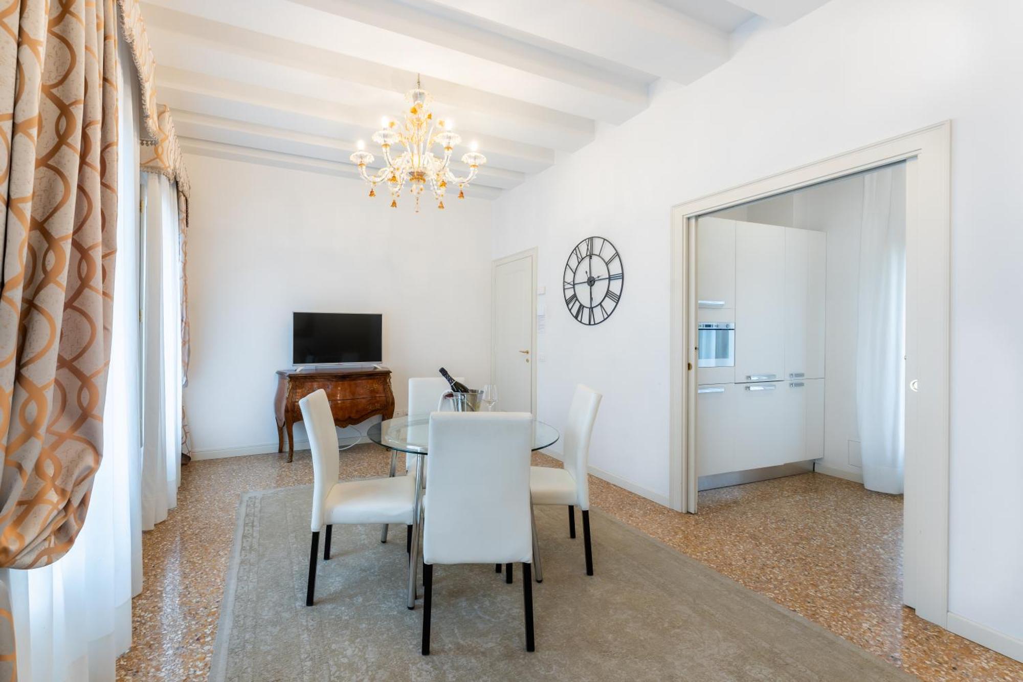 ซาน เตโอโดโร พาเลซ - ลักชัวรี อพาร์ตเมนต์ Apartment เวนิส ภายนอก รูปภาพ