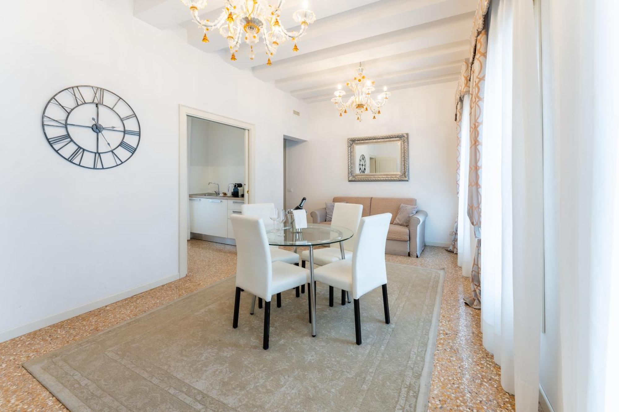 ซาน เตโอโดโร พาเลซ - ลักชัวรี อพาร์ตเมนต์ Apartment เวนิส ภายนอก รูปภาพ